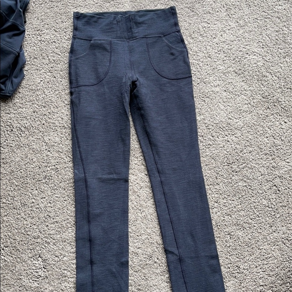 Navy blue lululemon leggings